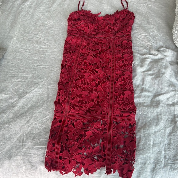 Red dress, perfect for wedding - Picture 3 of 5